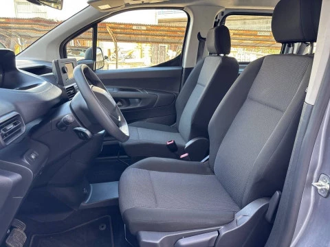 Peugeot e-Rifter e-Rifter Active Pack Standard 100kW