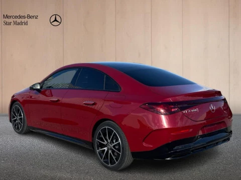Mercedes-Benz CLA  180 con tecnologia hibrida
