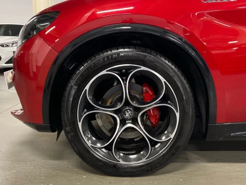 Alfa Romeo Stelvio 2.2 Diésel 154kW (210CV) Veloce Q4