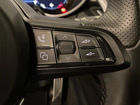 Alfa Romeo Stelvio 2.2 Diésel 154kW (210CV) Veloce Q4