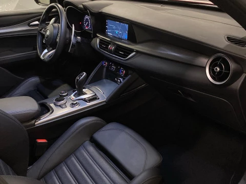 Alfa Romeo Stelvio 2.2 Diésel 154kW (210CV) Veloce Q4