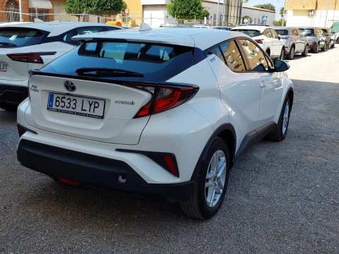 Toyota C-HR 1.8 125H Active