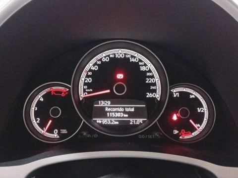 Volkswagen Beetle Design 2.0 TDI BMT 81 kW (110 CV)