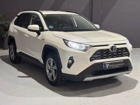 Toyota Rav4 2.5l 220H Advance