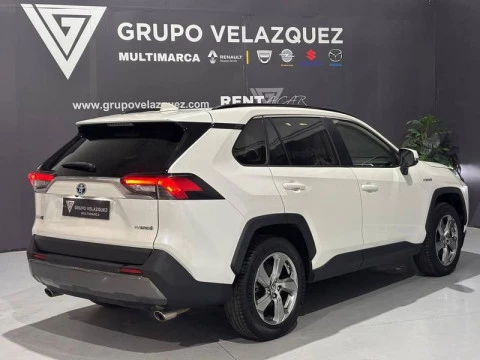 Toyota Rav4 2.5l 220H Advance