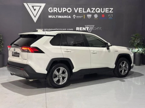 Toyota Rav4 2.5l 220H Advance