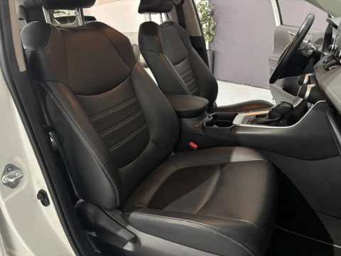 Toyota Rav4 2.5l 220H Advance