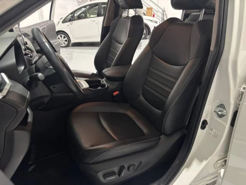 Toyota Rav4 2.5l 220H Advance
