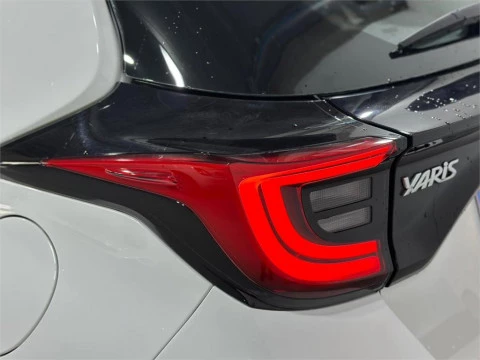 Toyota Yaris 120H 1.5 Active Tech