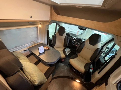 PÖSSL KW 22 ROAD CAR