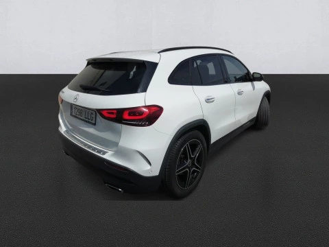 Mercedes-Benz GLA GLA 200 D