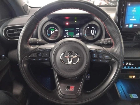 Toyota Yaris 5 Puertas GR SPORT 120H Automático (e-CVT)