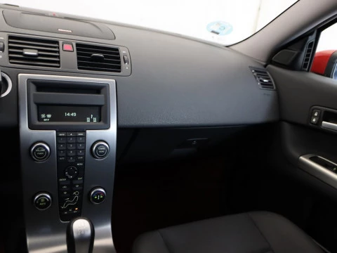 Volvo C30 2.0 KINETIC 3P