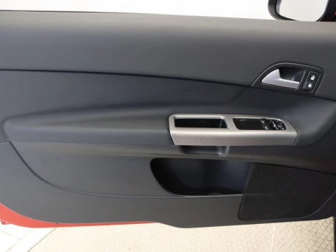 Volvo C30 2.0 KINETIC 3P