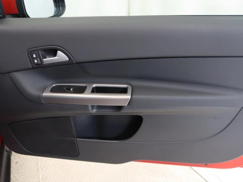 Volvo C30 2.0 KINETIC 3P