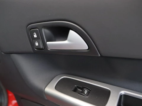 Volvo C30 2.0 KINETIC 3P