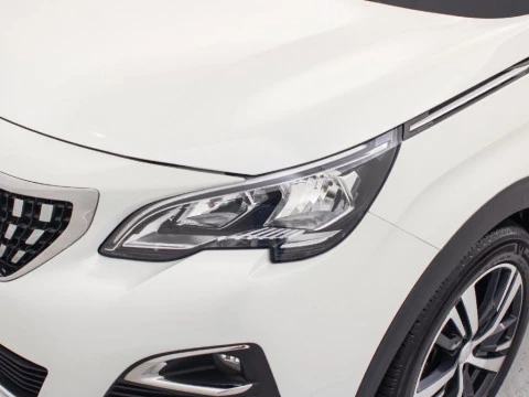 Peugeot 3008 1.5 BLUEHDI 96KW ALLURE AUTO S&S 130 5P