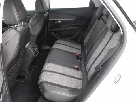 Peugeot 3008 1.5 BLUEHDI 96KW ALLURE AUTO S&S 130 5P