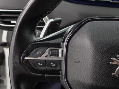 Peugeot 3008 1.5 BLUEHDI 96KW ALLURE AUTO S&S 130 5P