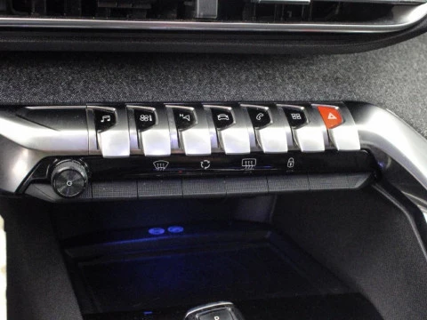 Peugeot 3008 1.5 BLUEHDI 96KW ALLURE AUTO S&S 130 5P