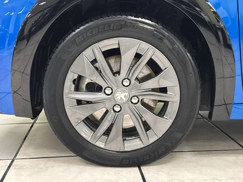 Peugeot e-208 Electrico Allure Pack 100 kW (136 CV)