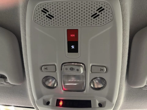 Peugeot e-208 Electrico Allure Pack 100 kW (136 CV)