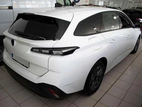 Peugeot 308 fam. 1.2 PURETECH 130 ACTIVE PACK SW 5P