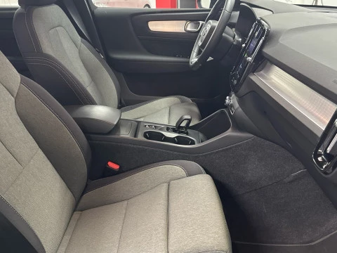 Volvo XC40 XC40 Core, B3 Mild Hybrid, Gasolina