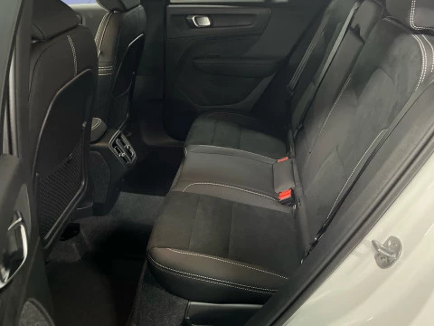 Volvo XC40 XC40 Black Edition Plus, B3 Mild hybrid, Gasolina