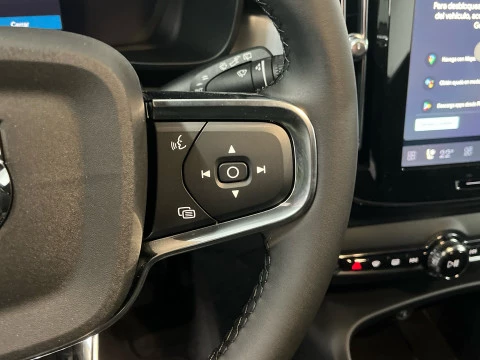 Volvo XC40 XC40 Black Edition Plus, B3 Mild hybrid, Gasolina