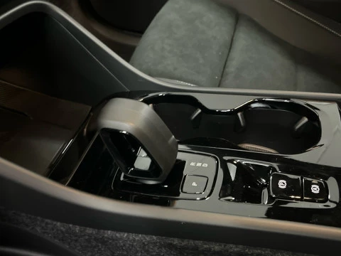 Volvo XC40 XC40 Black Edition Plus, B3 Mild hybrid, Gasolina