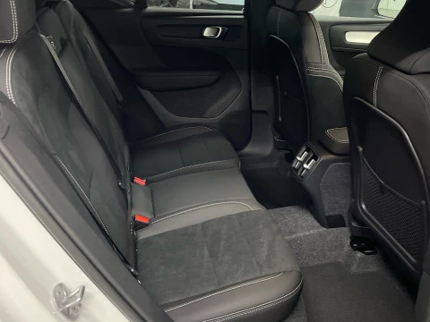 Volvo XC40 XC40 Black Edition Plus, B3 Mild hybrid, Gasolina