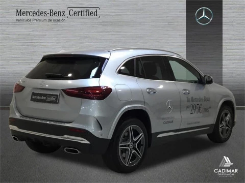 Mercedes-Benz GLA 250 e con tecnología híbrida EQ