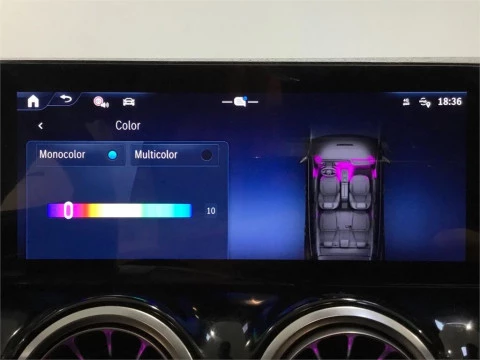 Mercedes-Benz GLA 250 e con tecnología híbrida EQ