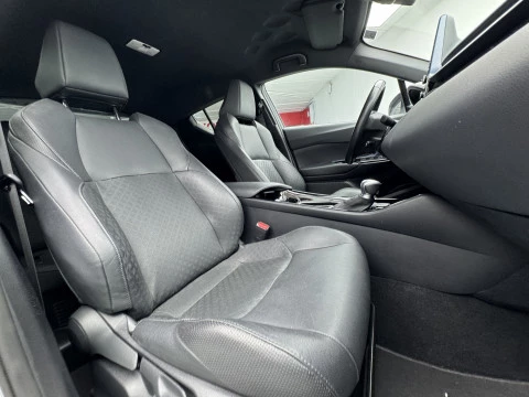 Toyota C-HR 2.0 180H Advance