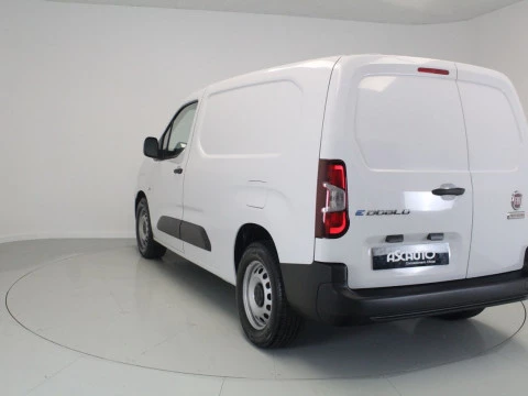 Fiat Doblò BEV 50KWH 100KW L2 136 4P