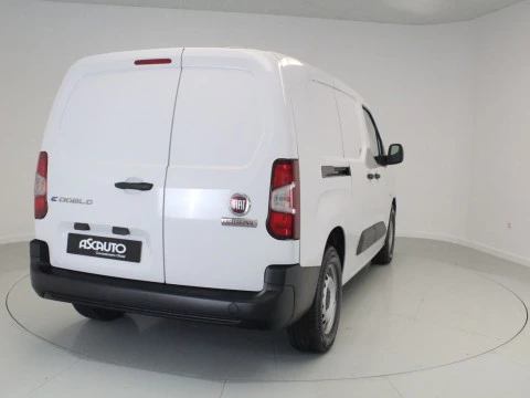 Fiat Doblò BEV 50KWH 100KW L2 136 4P