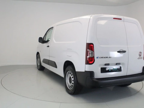 Fiat Doblò BEV 50KWH 100KW L2 136 4P