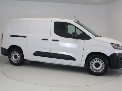 Fiat Doblò BEV 50KWH 100KW L2 136 4P