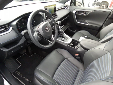 Toyota Rav4 2.5l 220H Style 4WD