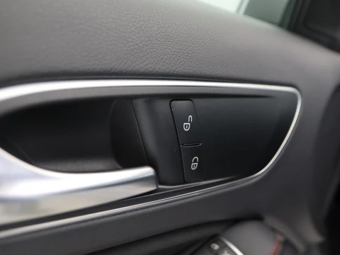 Mercedes-Benz A-CLASS CLASE A 180 AMG LINE 5P