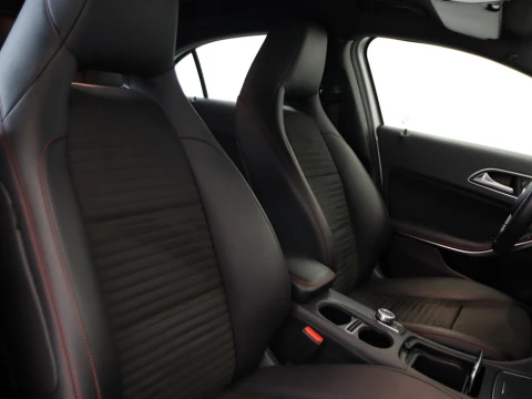 Mercedes-Benz A-CLASS CLASE A 180 AMG LINE 5P