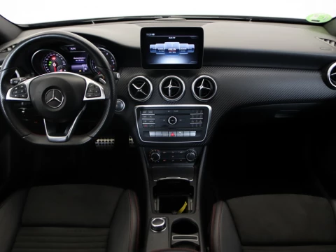 Mercedes-Benz A-CLASS CLASE A 180 AMG LINE 5P