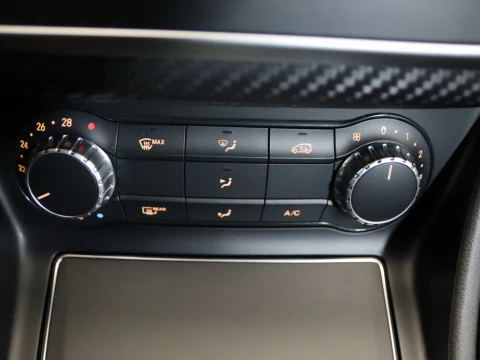 Mercedes-Benz A-CLASS CLASE A 180 AMG LINE 5P