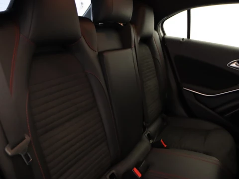 Mercedes-Benz A-CLASS CLASE A 180 AMG LINE 5P