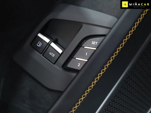 Lamborghini Urus 4.0 V8 PHEV SE