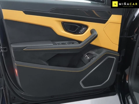 Lamborghini Urus 4.0 V8 PHEV SE