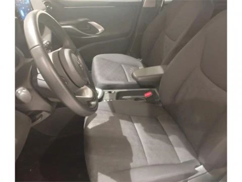 Toyota Yaris ACTIVE PLUS