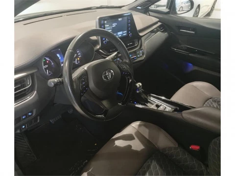 Toyota Yaris ACTIVE PLUS