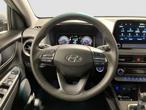 Hyundai Kona 1.6 TGDI HEV STYLE SKY